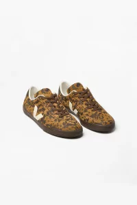 VEJA Panenka Suede – Camel Wild Country | Centre Commercial